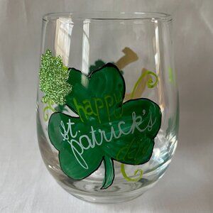 Large 18 oz Stemless Wine Glass St. Patrick’s Day in Glitter Graphics
